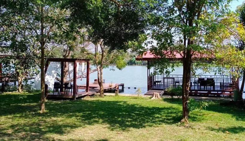 Hotelli ี เรือนปณาลี รีสอร์ท