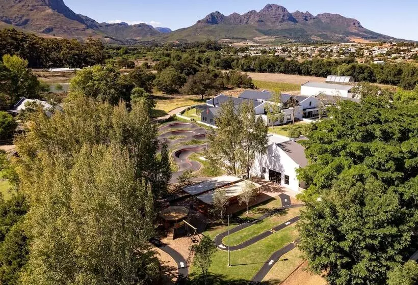 Hotelli Blaauwklippen Manor By Newmark