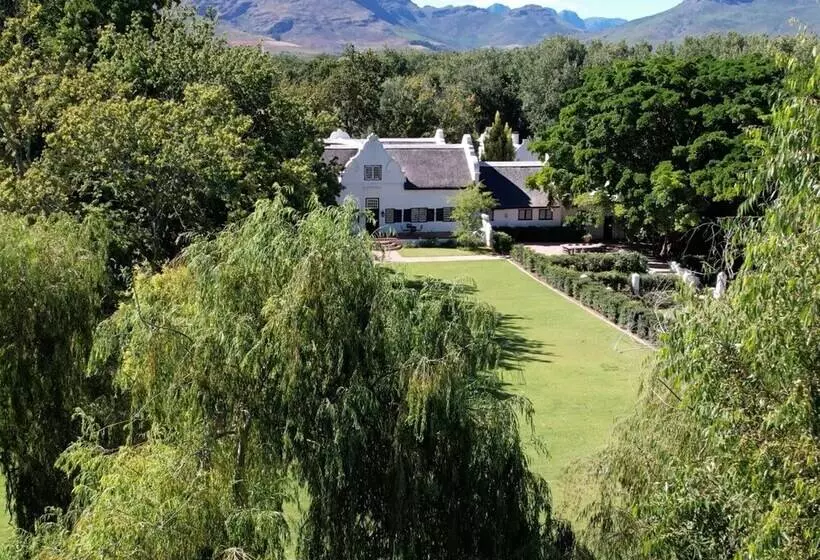 Hotelli Blaauwklippen Manor By Newmark