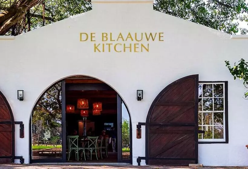 Hotelli Blaauwklippen Manor By Newmark