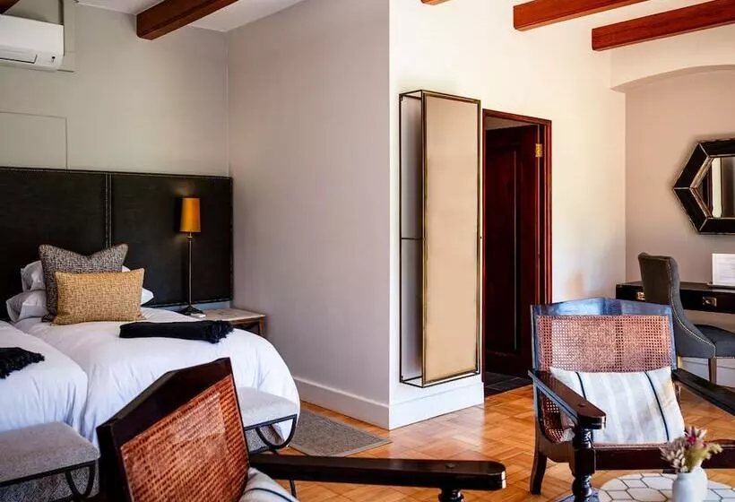 Hotelli Blaauwklippen Manor By Newmark