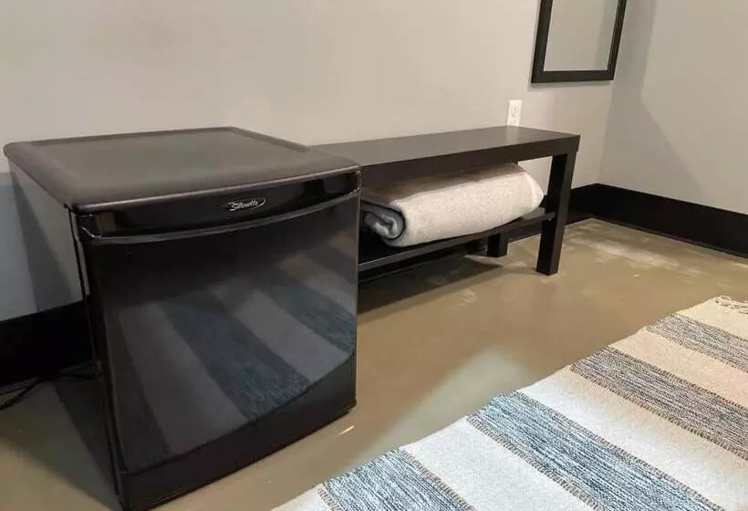 Hotelli Pilot Four Room For Two Near Hidden Valley Ski