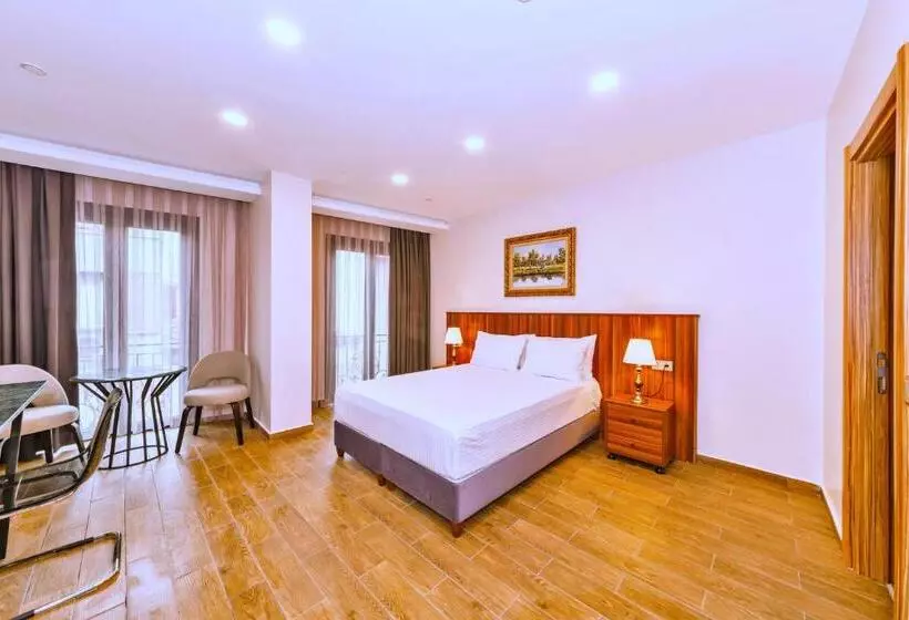 ホテル Deluxe Rooms & Suites By Wisteria