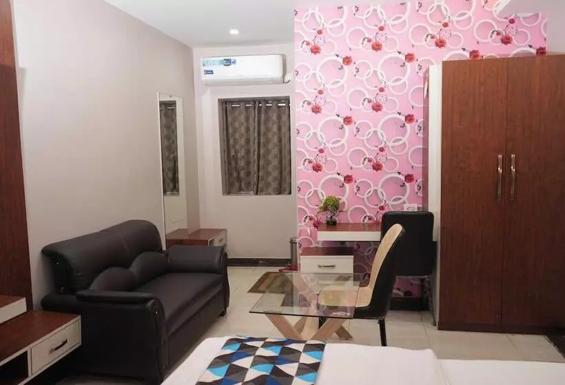 Hotelli Holiday Saharsa