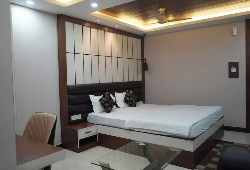 Hotelli Holiday Saharsa