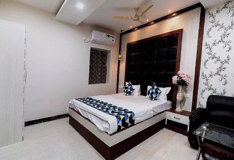 Hotelli Holiday Saharsa