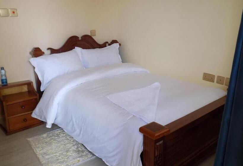 هتل Lanaca Resort