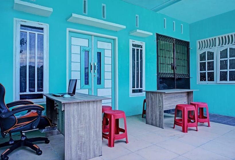 בית מלון כפרי Oyo 93298 Barito House