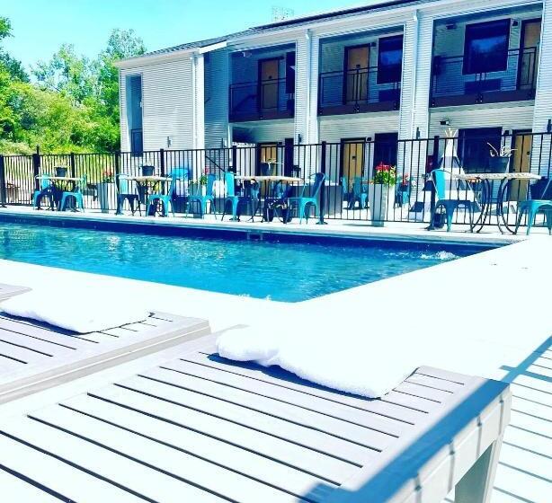 فندق Captain One Room For Two Near Purina Farms