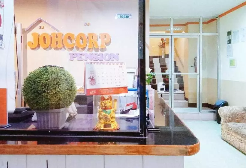 Hotelli Reddoorz @ Johsons Pension House Butuan City