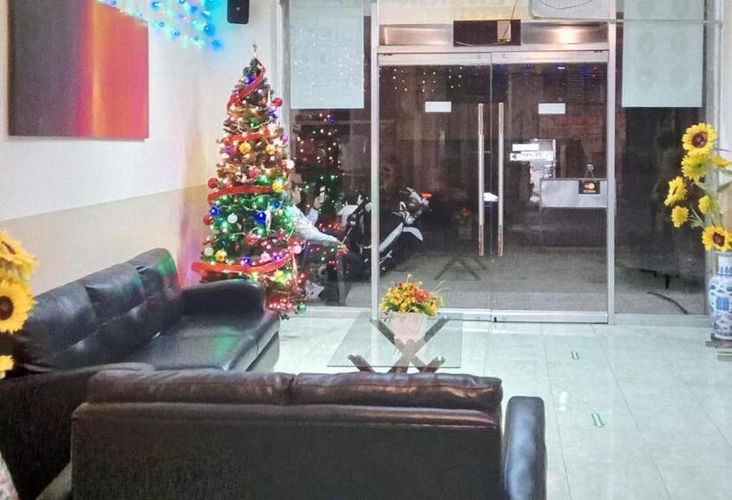 Hotell Reddoorz @ Johsons Pension House Butuan City