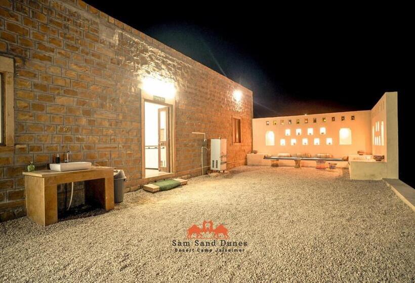 ホテル Sam Sand Dunes Desert Safari Camp