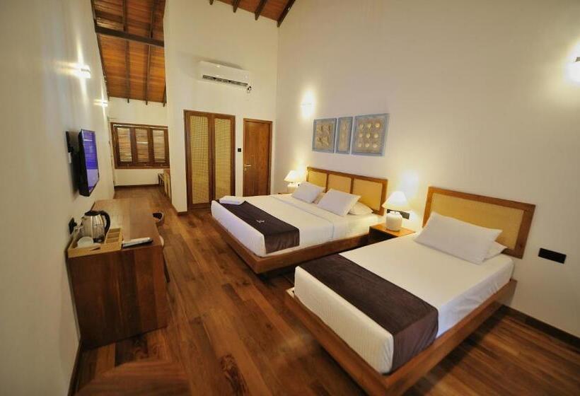 ホテル Tantalize Beach