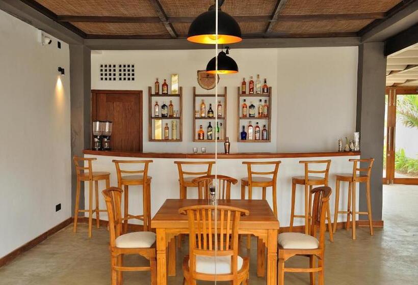 ホテル Tantalize Beach