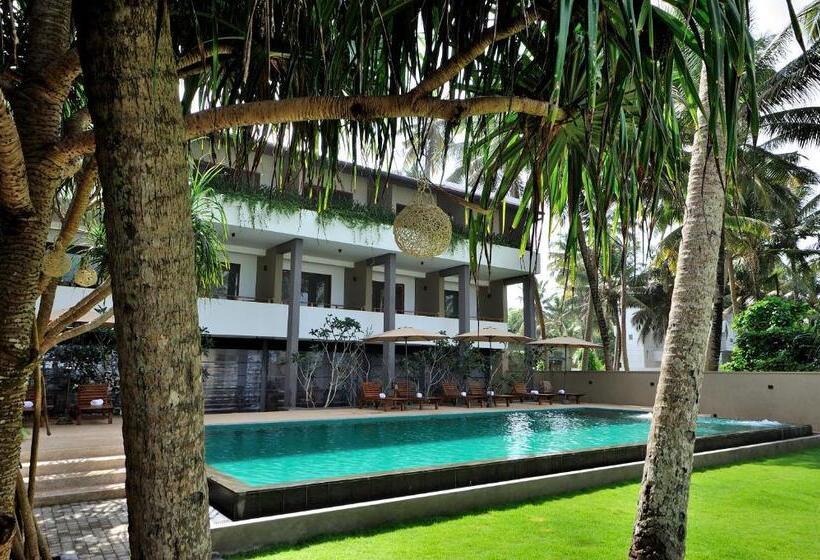 ホテル Tantalize Beach