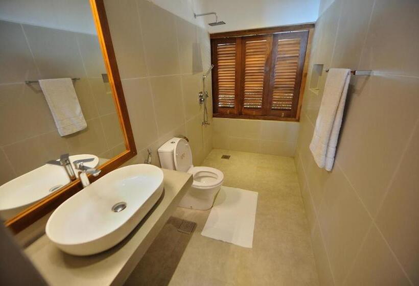 ホテル Tantalize Beach