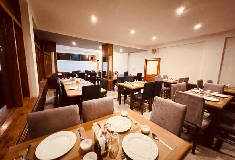 בית מלון כפרי West Western