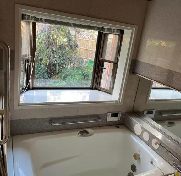 Majatalo ゲストハウス かぶろの庭