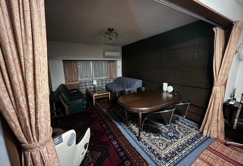 ペンション ゲストハウス かぶろの庭