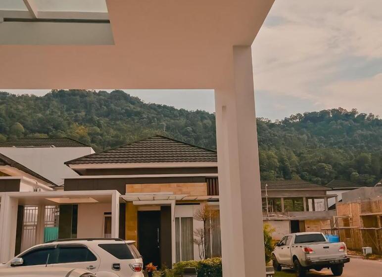 ペンション Doodfamily77