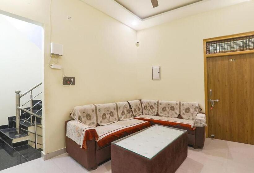 Pensione Fabexpress Rameshwaram 900 Meter From Ram Mandir