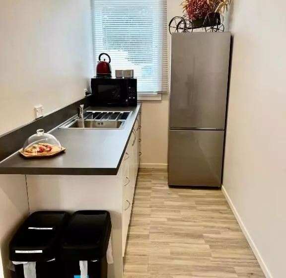 ペンション Short Stay  Entire Guesthouse!