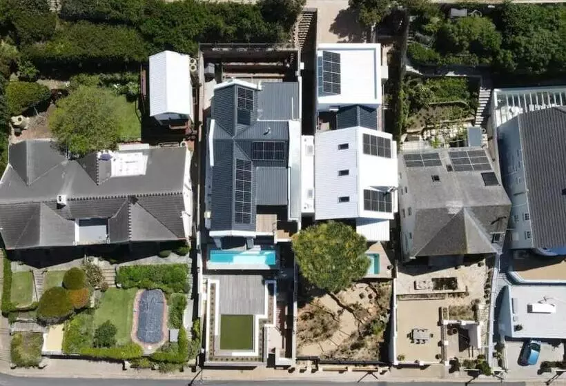 Majatalo The Dragon Tree Guesthouse