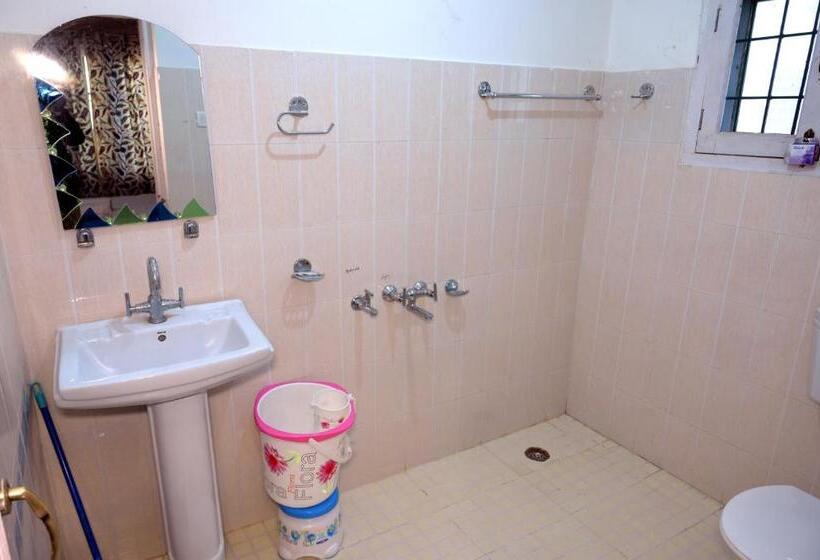 پانسیون White House Cottage