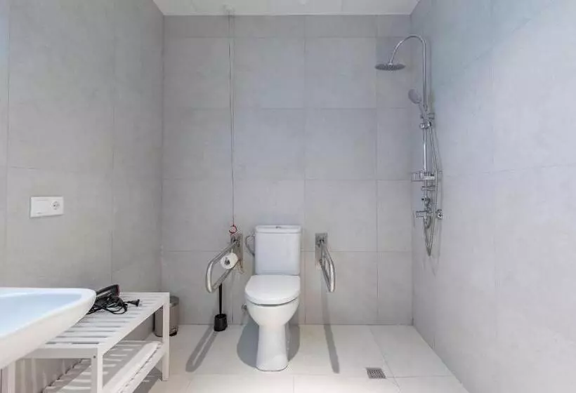 Sunny,private Terrace,wheelchair Access