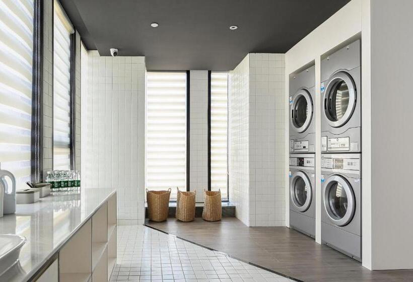 Atour Hotel Kunming Changshui International Airport