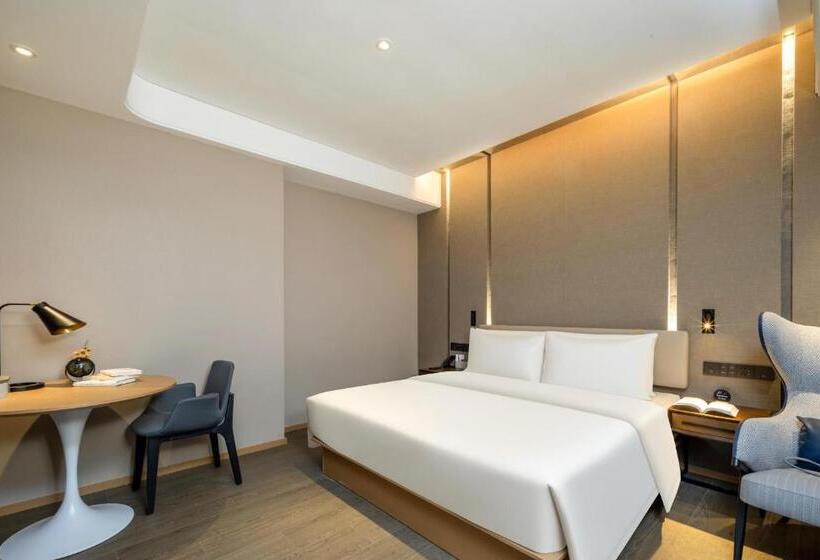 Atour Hotel Xiamen Meifeng Binhai Romantic Line