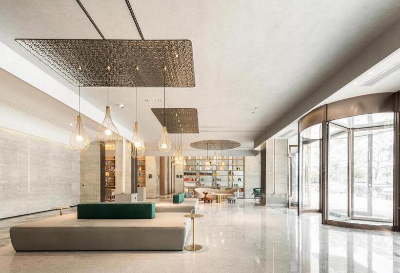 Atour Hotel Xiamen Meifeng Binhai Romantic Line