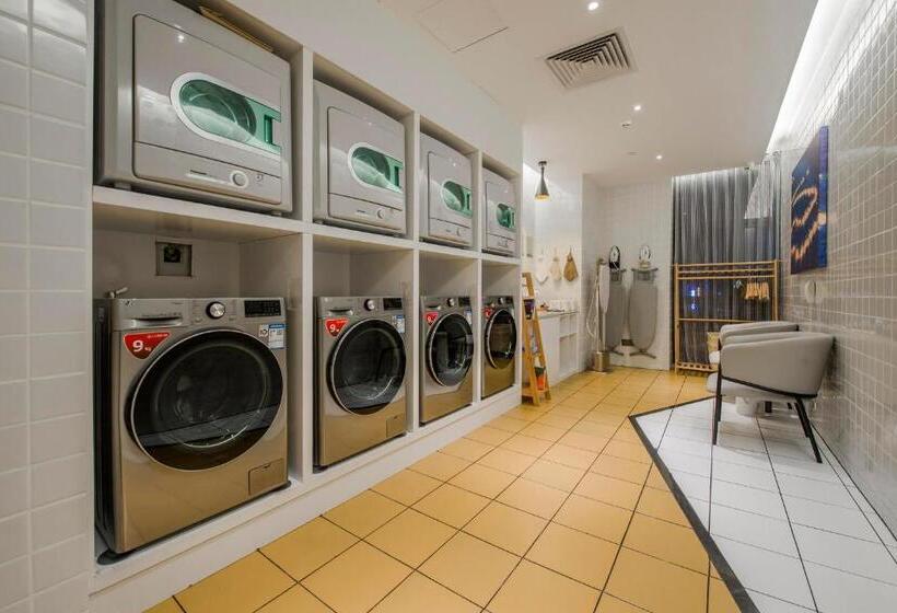 Atour Hotel Zhuhai Tangjiawan University Jinding Plaza