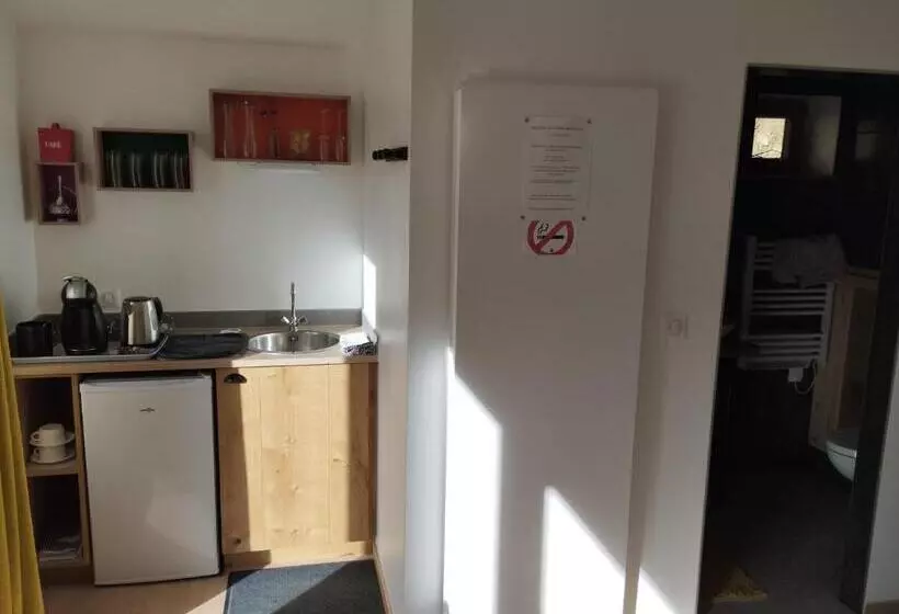 Aamiaismajoitus (B&B) L écrin Des Biches