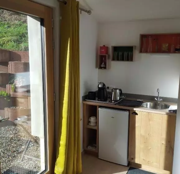 Aamiaismajoitus (B&B) L écrin Des Biches