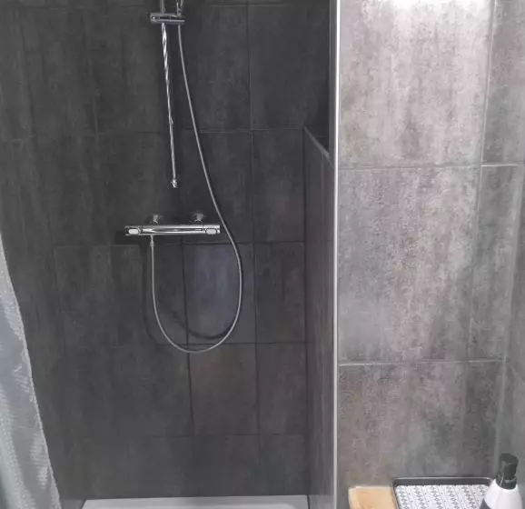 Aamiaismajoitus (B&B) L écrin Des Biches