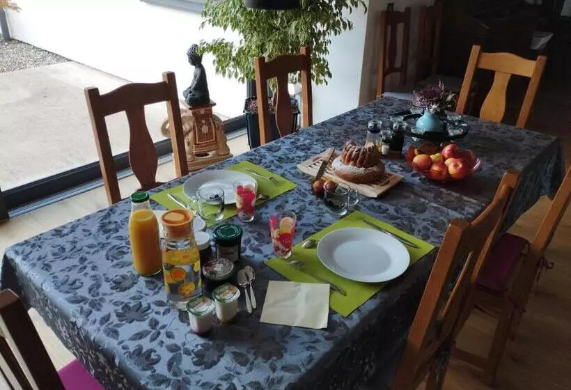 Aamiaismajoitus (B&B) L écrin Des Biches