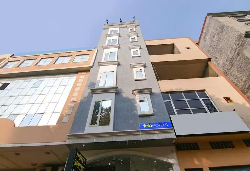 Fabhotel Spring
