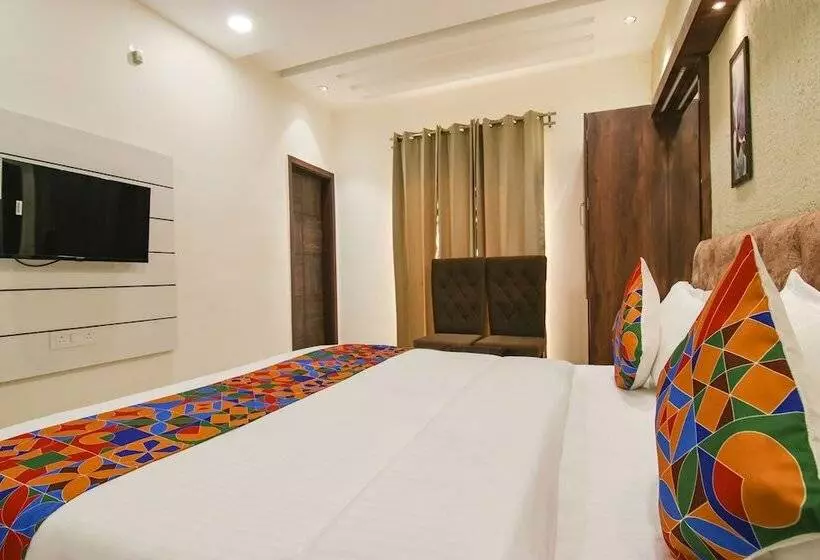 Fabhotel Spring