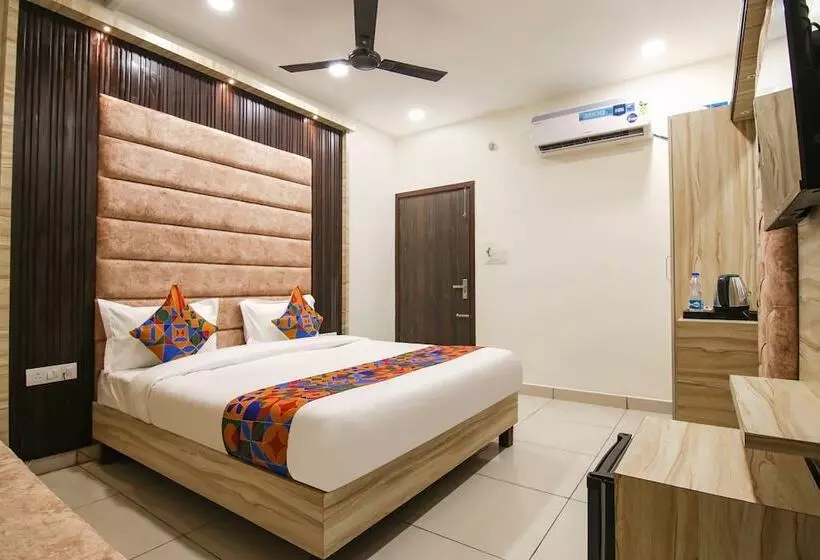 Fabhotel Spring