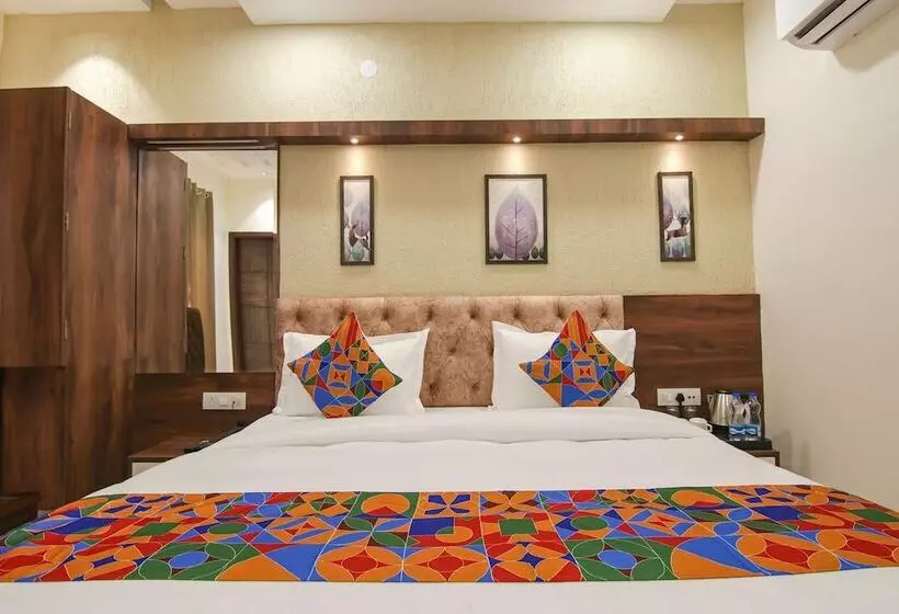 Fabhotel Spring