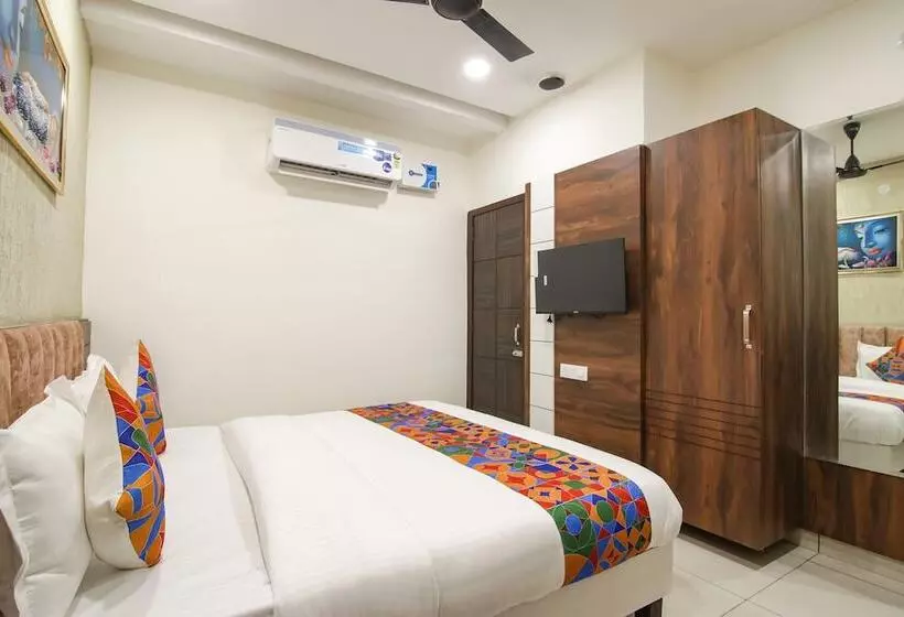 Fabhotel Spring