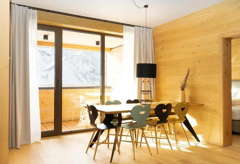 Heimat 1495m Appartement Typ 5