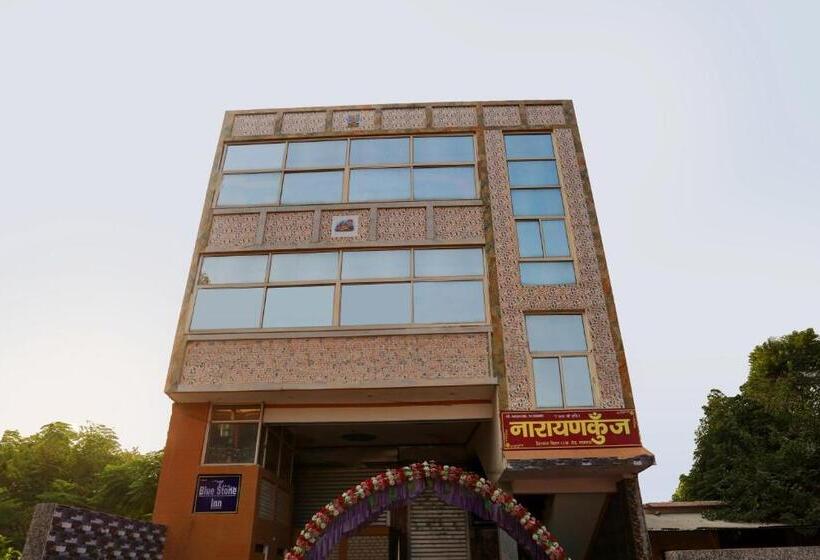 בית מלון כפרי Oyo Blue Stone Inn