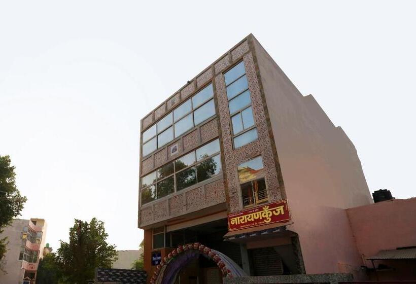 בית מלון כפרי Oyo Blue Stone Inn