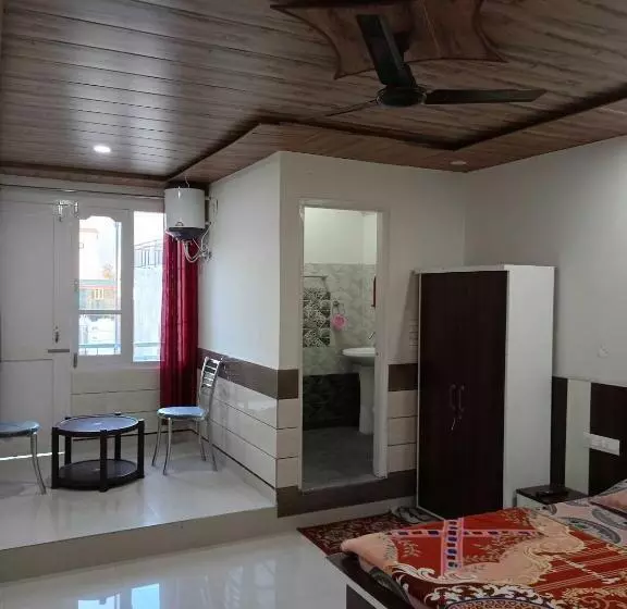 ホテル O Parmar Palace