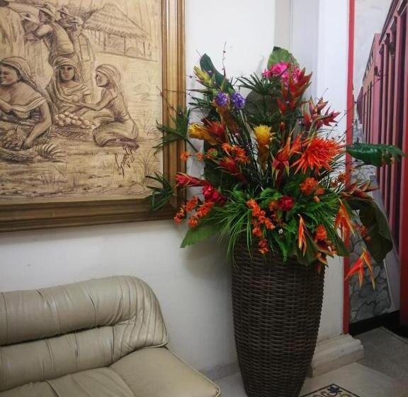 酒店 Paseo Colon Inn