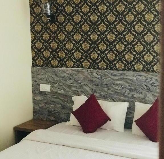 Отель Sana Estate Stay