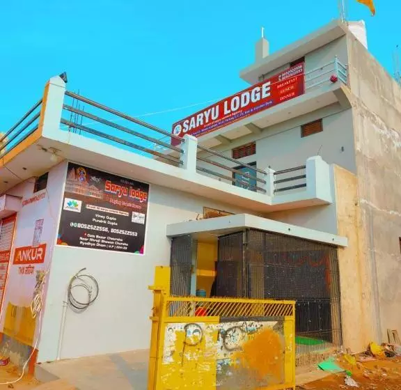 Hotel Fabexpress Saryu