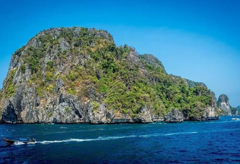 Ko Lanta Amantra Lake View Resort